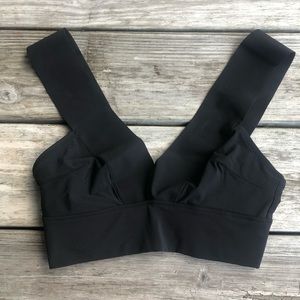 H&M form fitting crop top